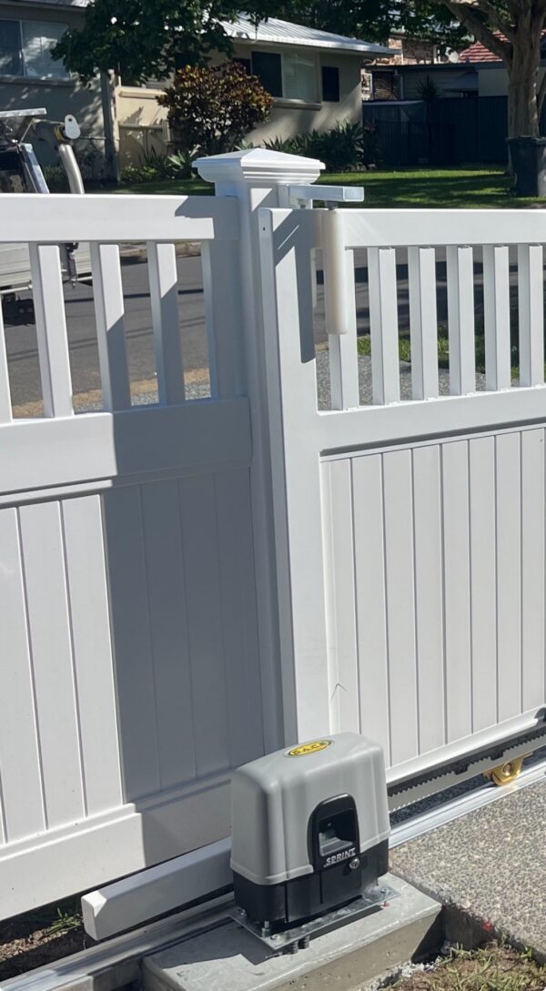 Sliding gates & Swing Gates- to match any Fence - Image 11